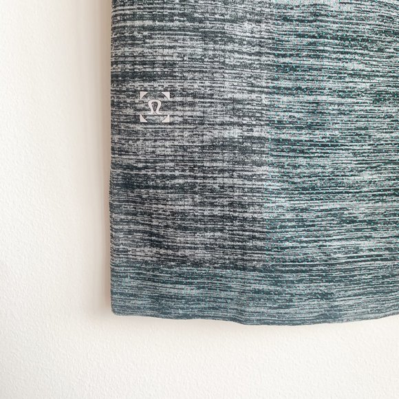 Lululemon Athletic Training Top - Picture 5 of 5